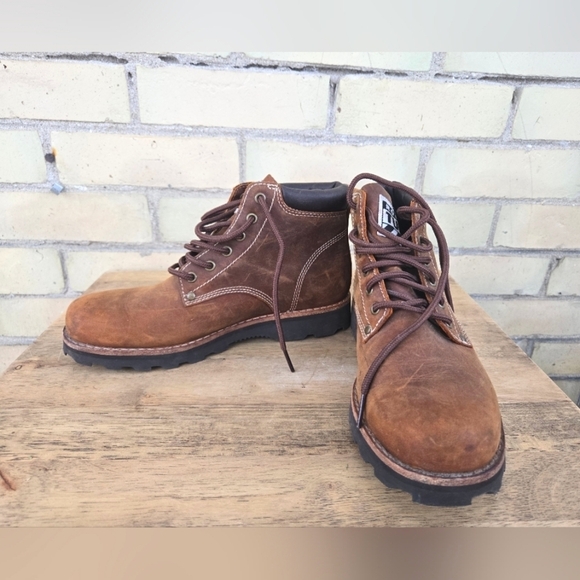 Roots Tuff Work Boots - Picture 10 of 11